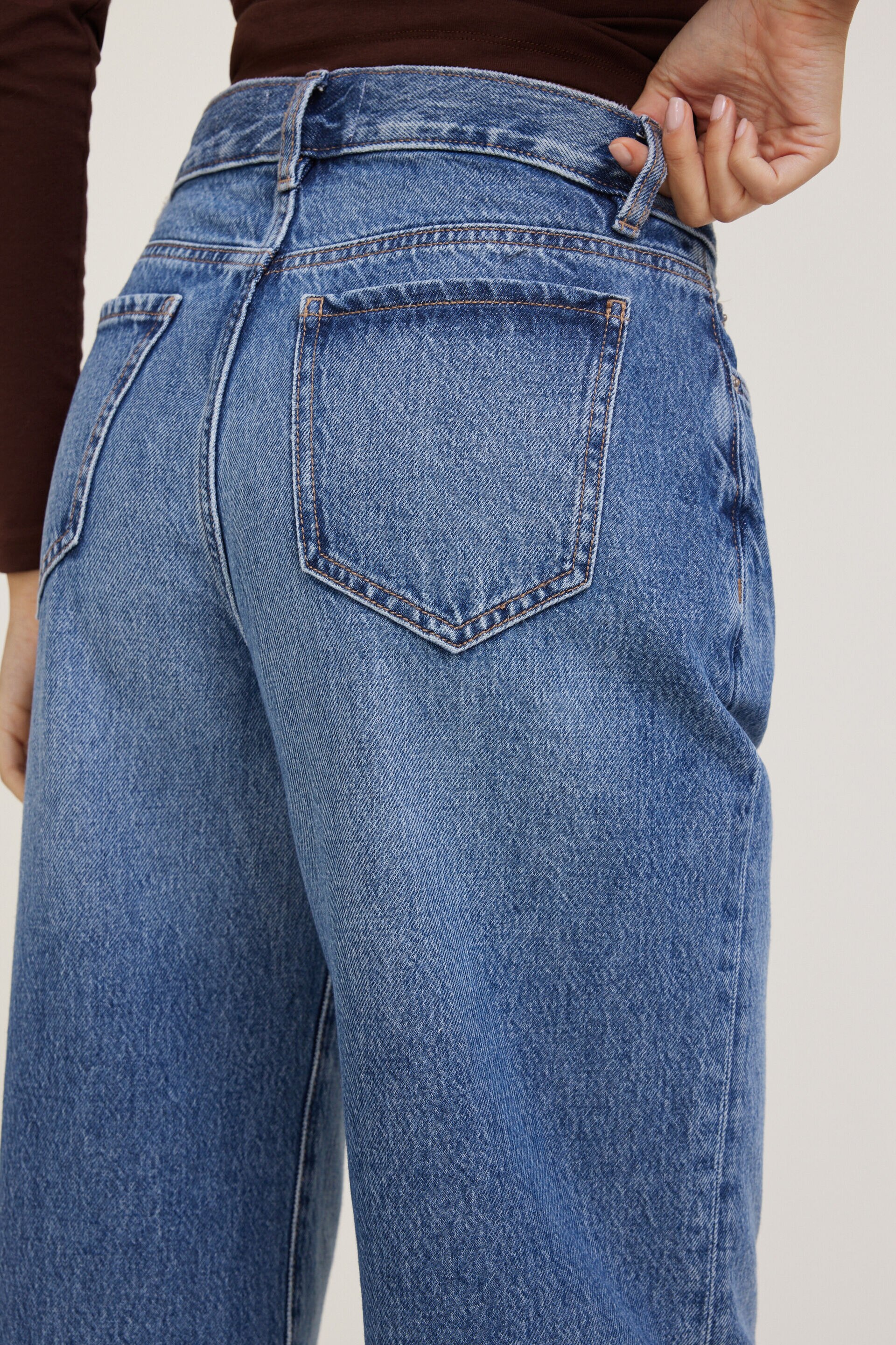 Sydney Mid Rise Baggy Fit Jeans