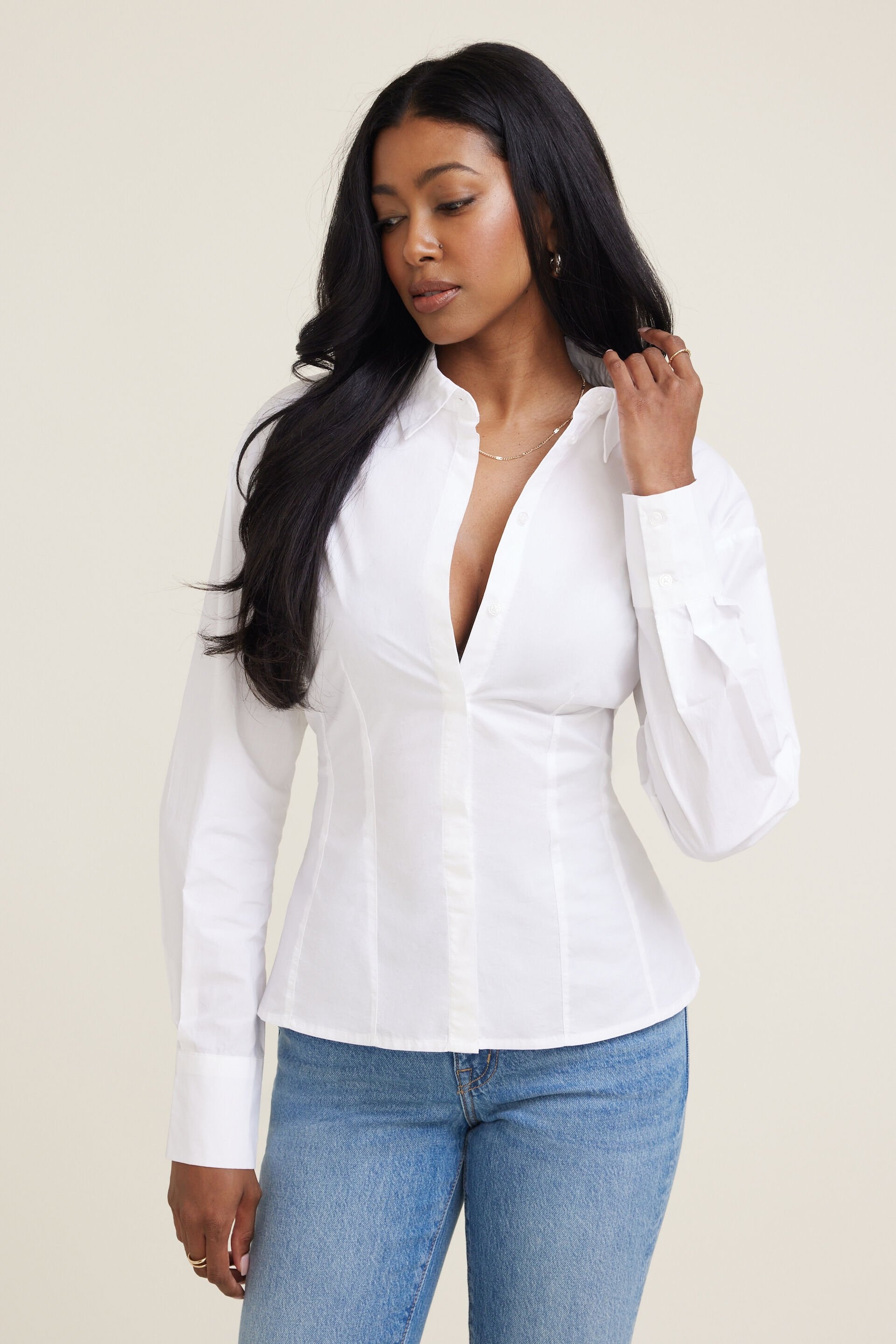 Blouse en popeline cintrée au dos