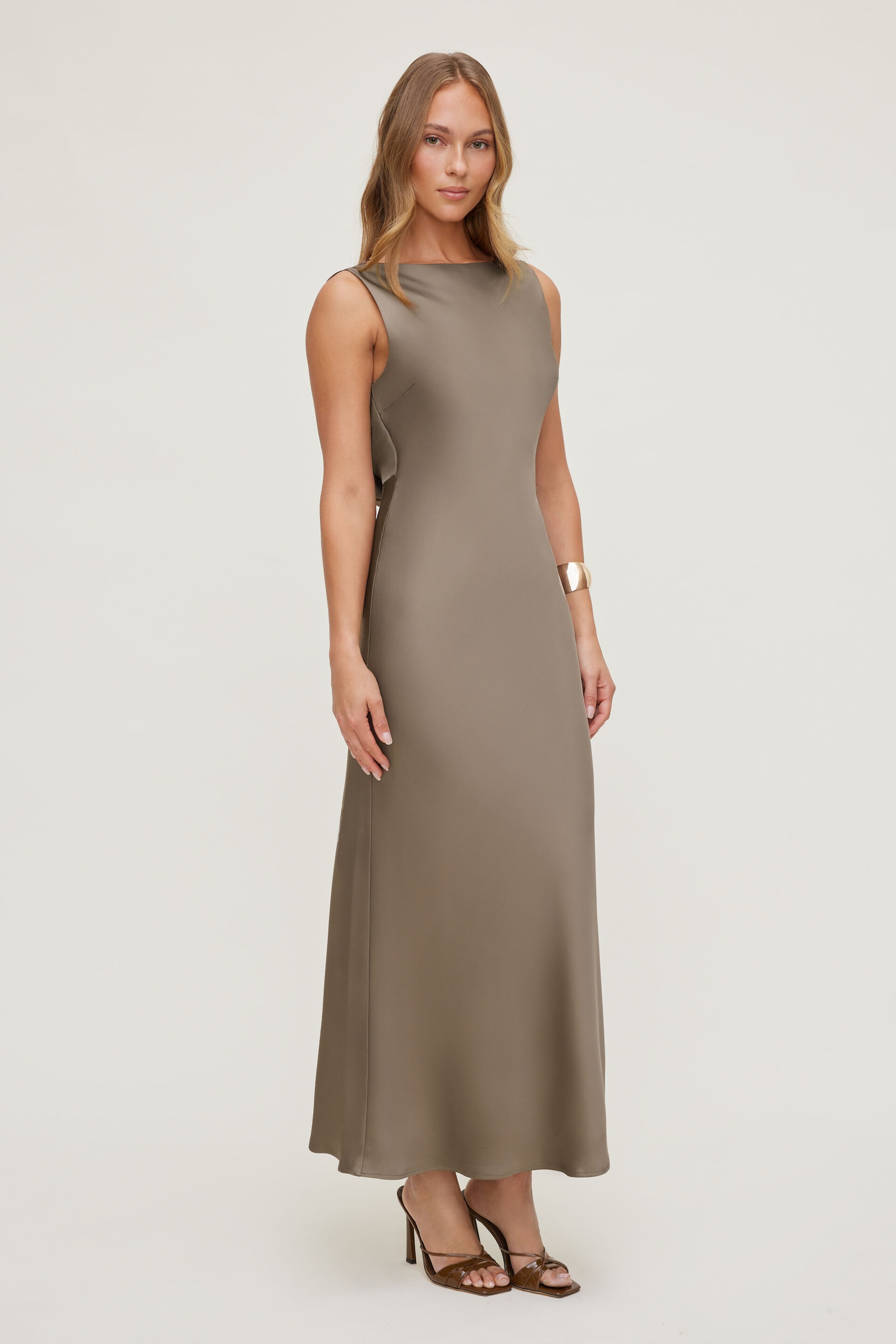 Robe nuisette maxi en satin Nora