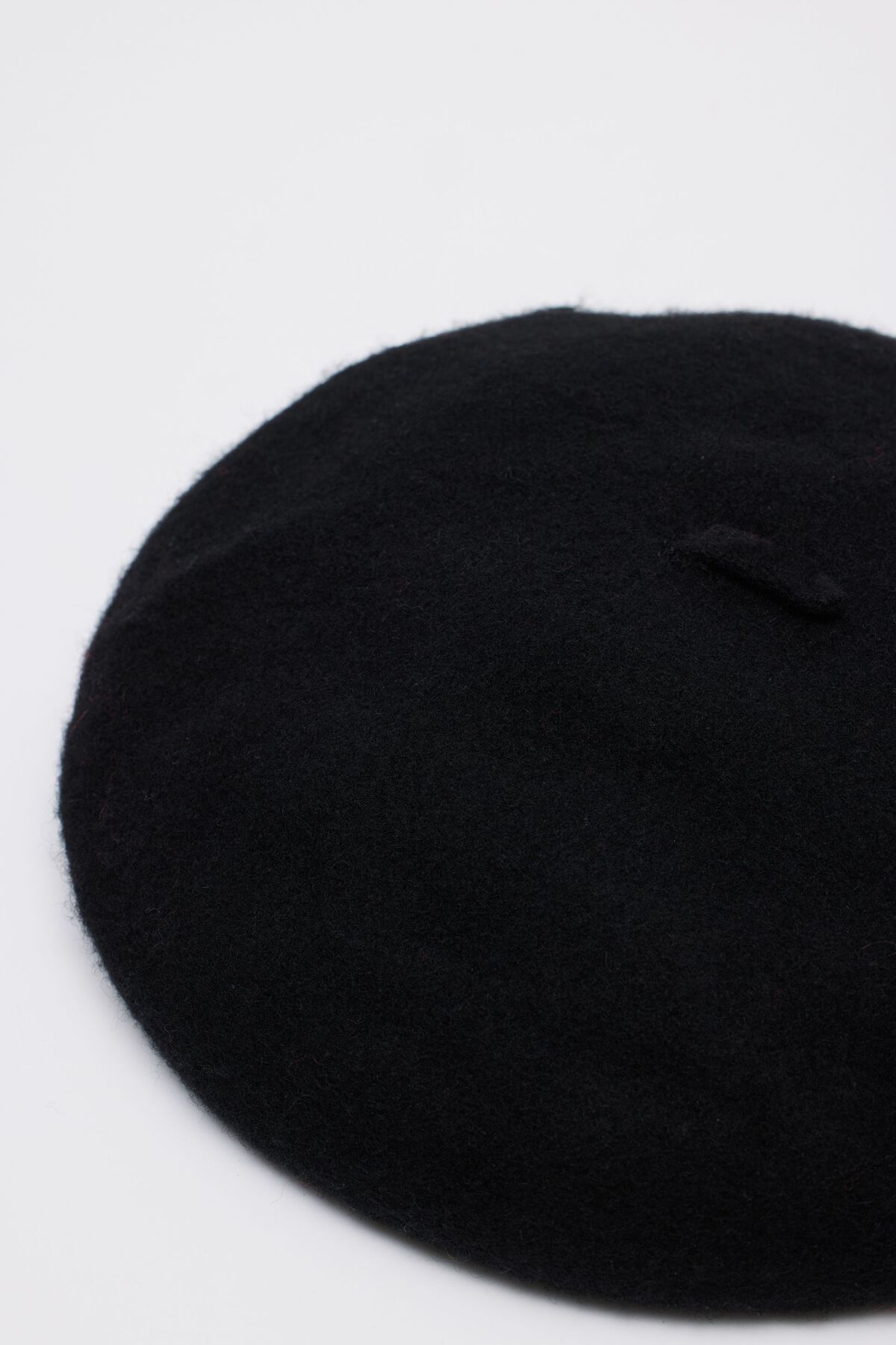Dynamite Classic Beret Hat. 3 Dynamite Classic Beret Hat. 3
