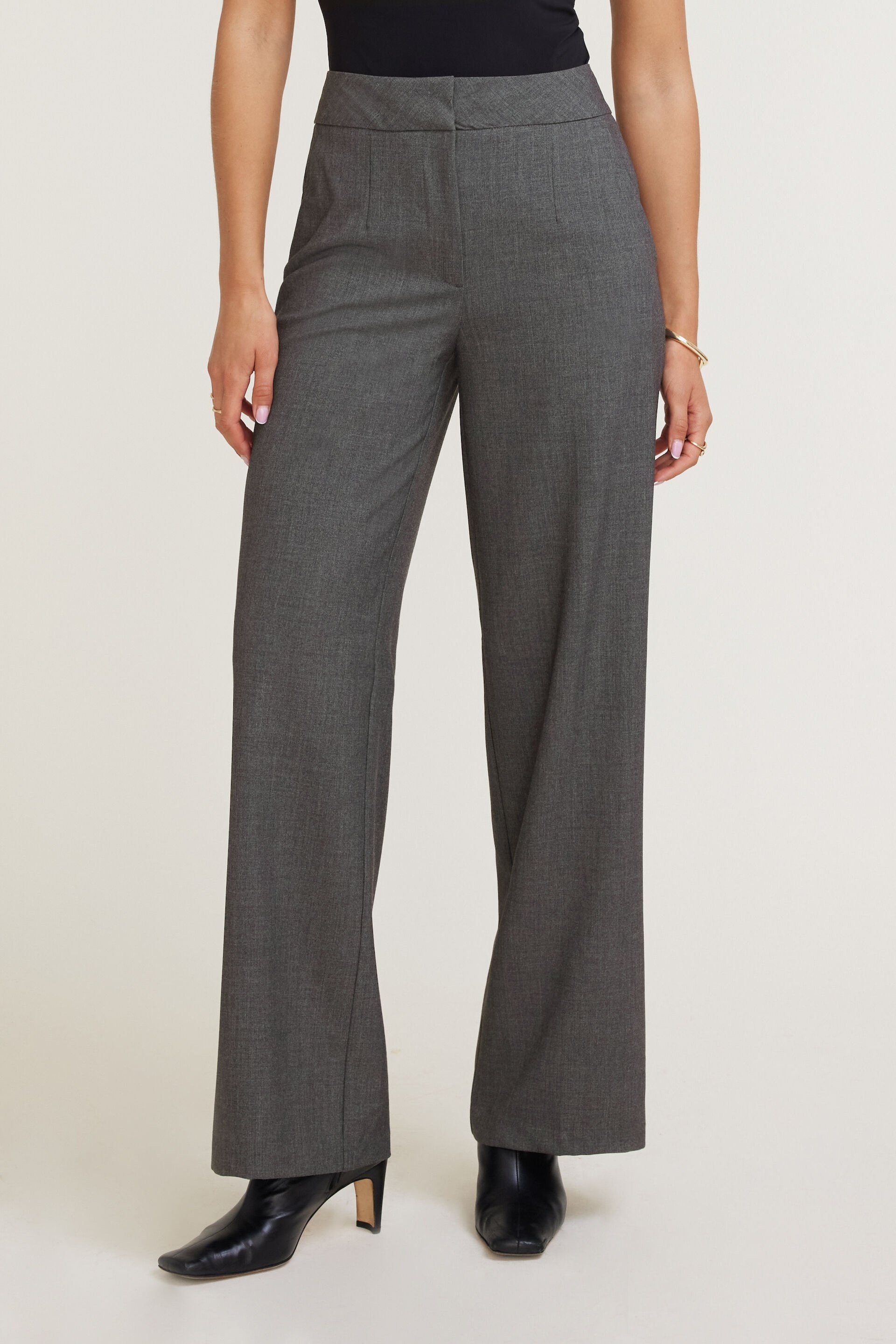 Pantalon Yasmin à jambe droite