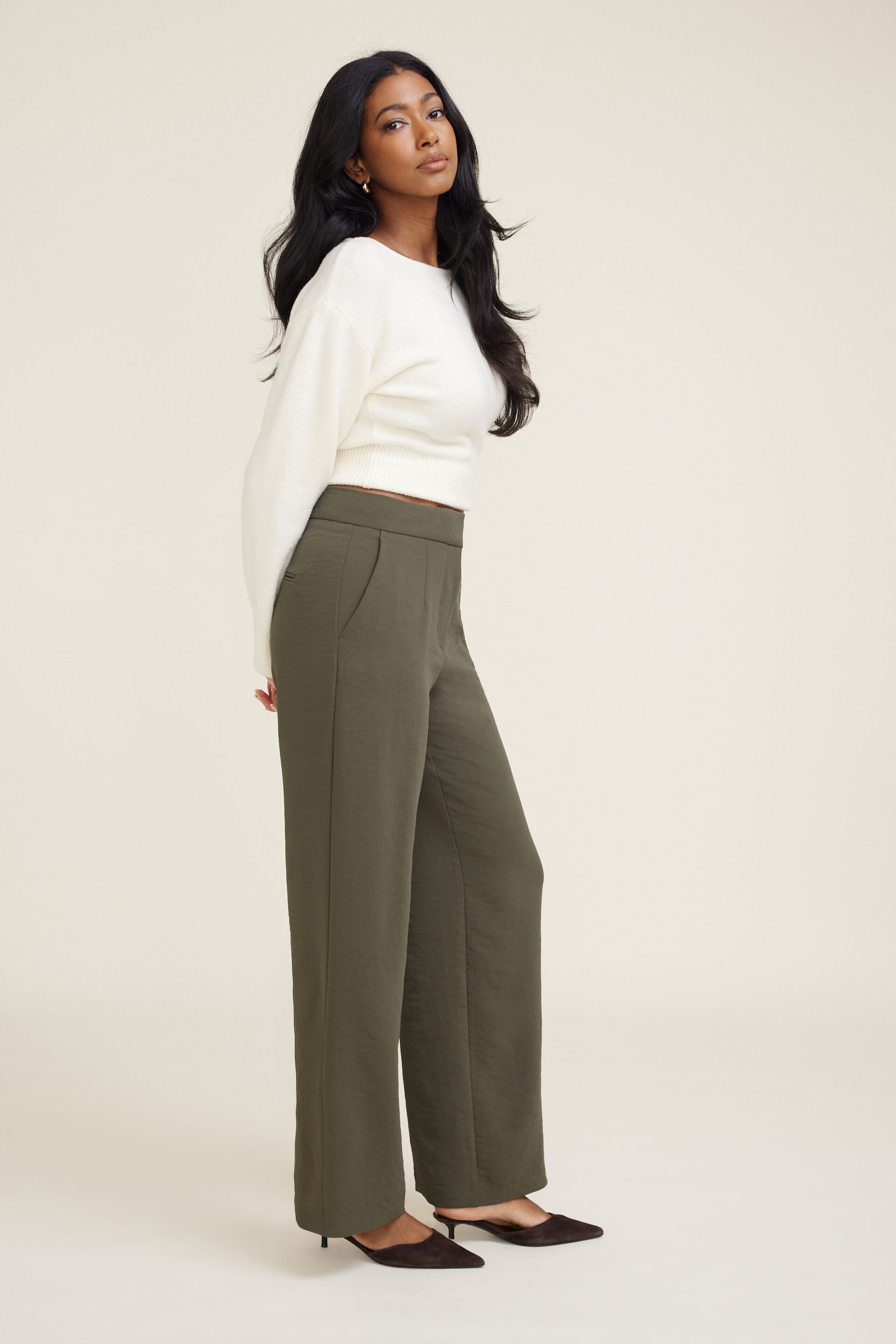 Yasmin Airflow Straight Leg Pants
