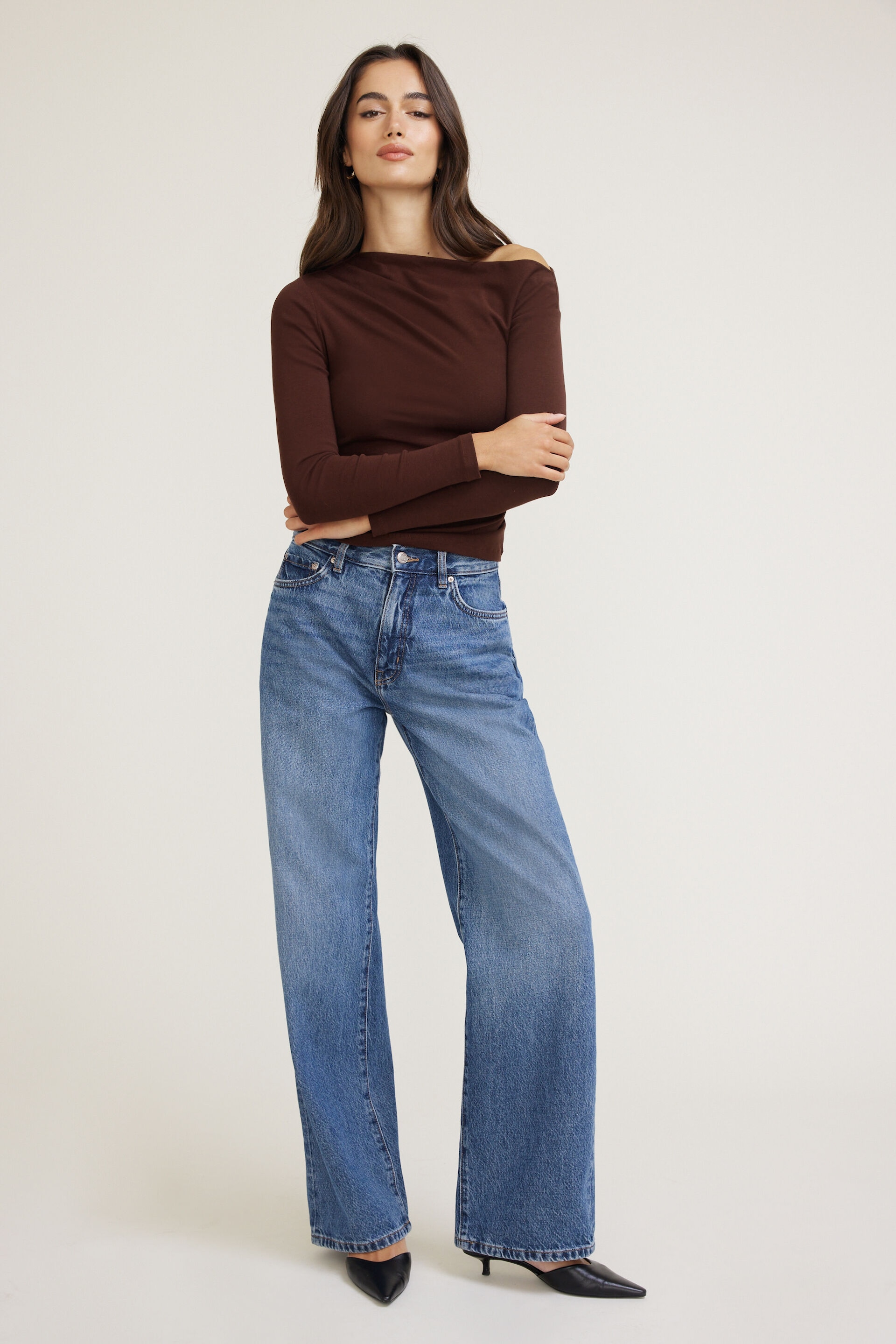 Sydney Mid Rise Baggy Fit Jeans