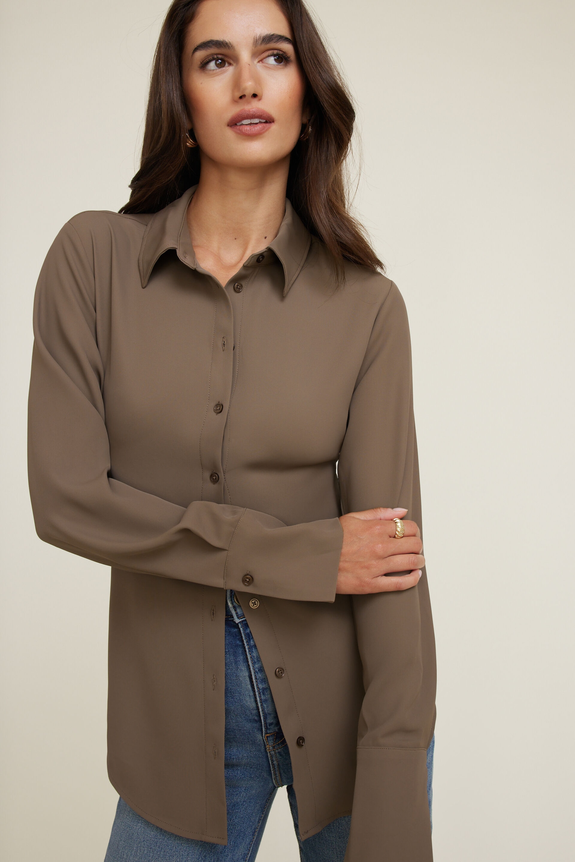 Blouse fluide à taille cintrée