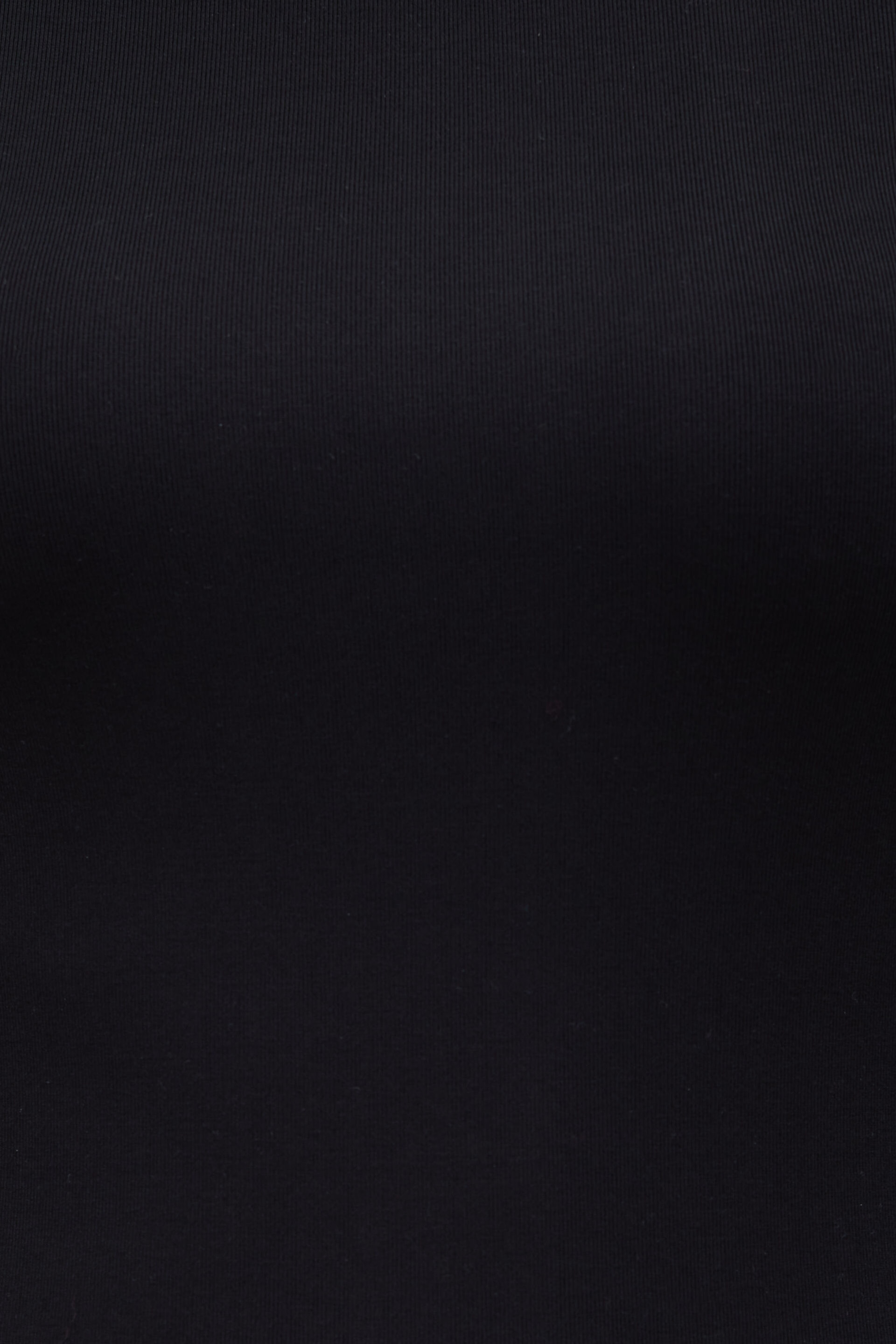 Haut à col montant et à manches longues