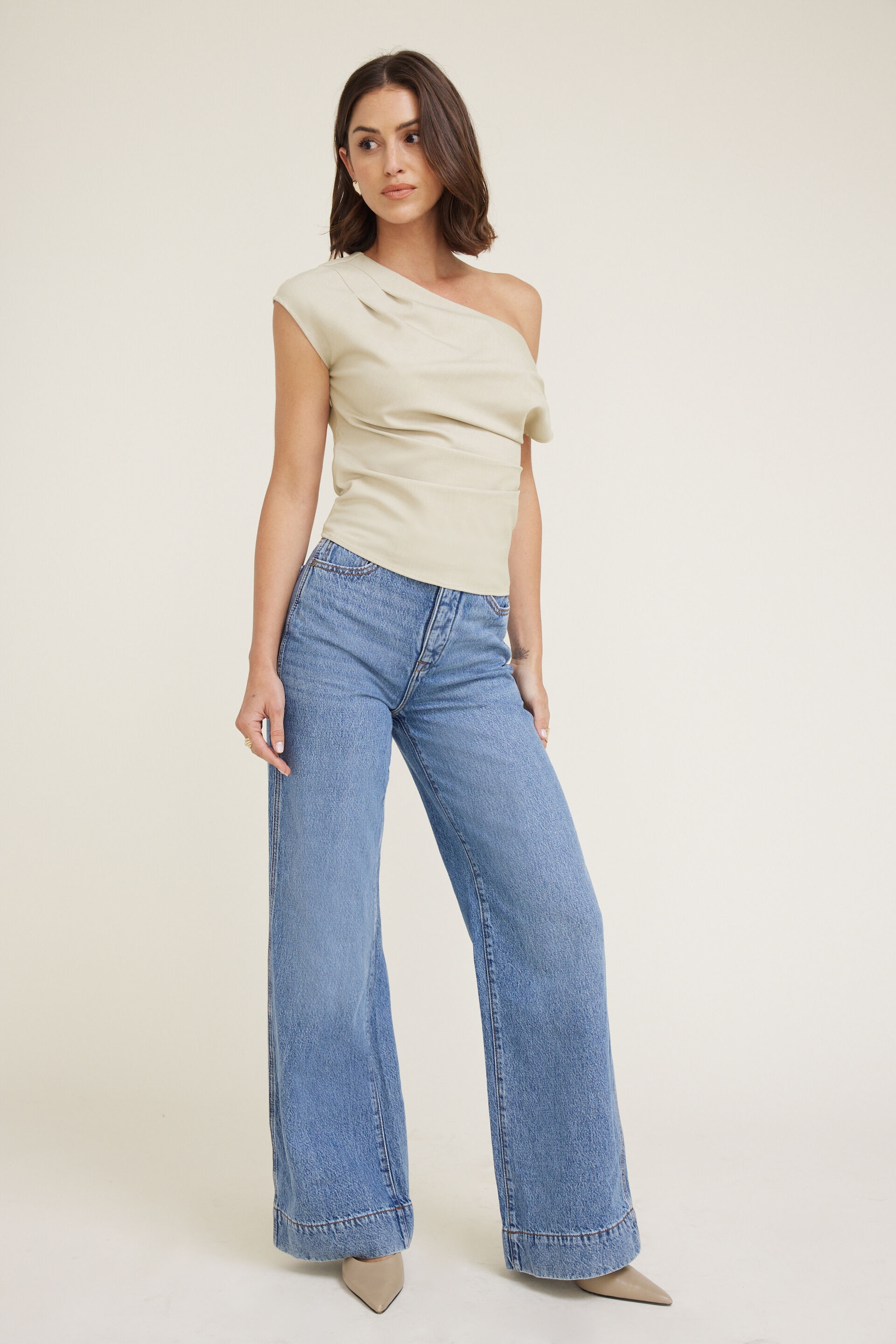 Haut drapé à épaules dégagées