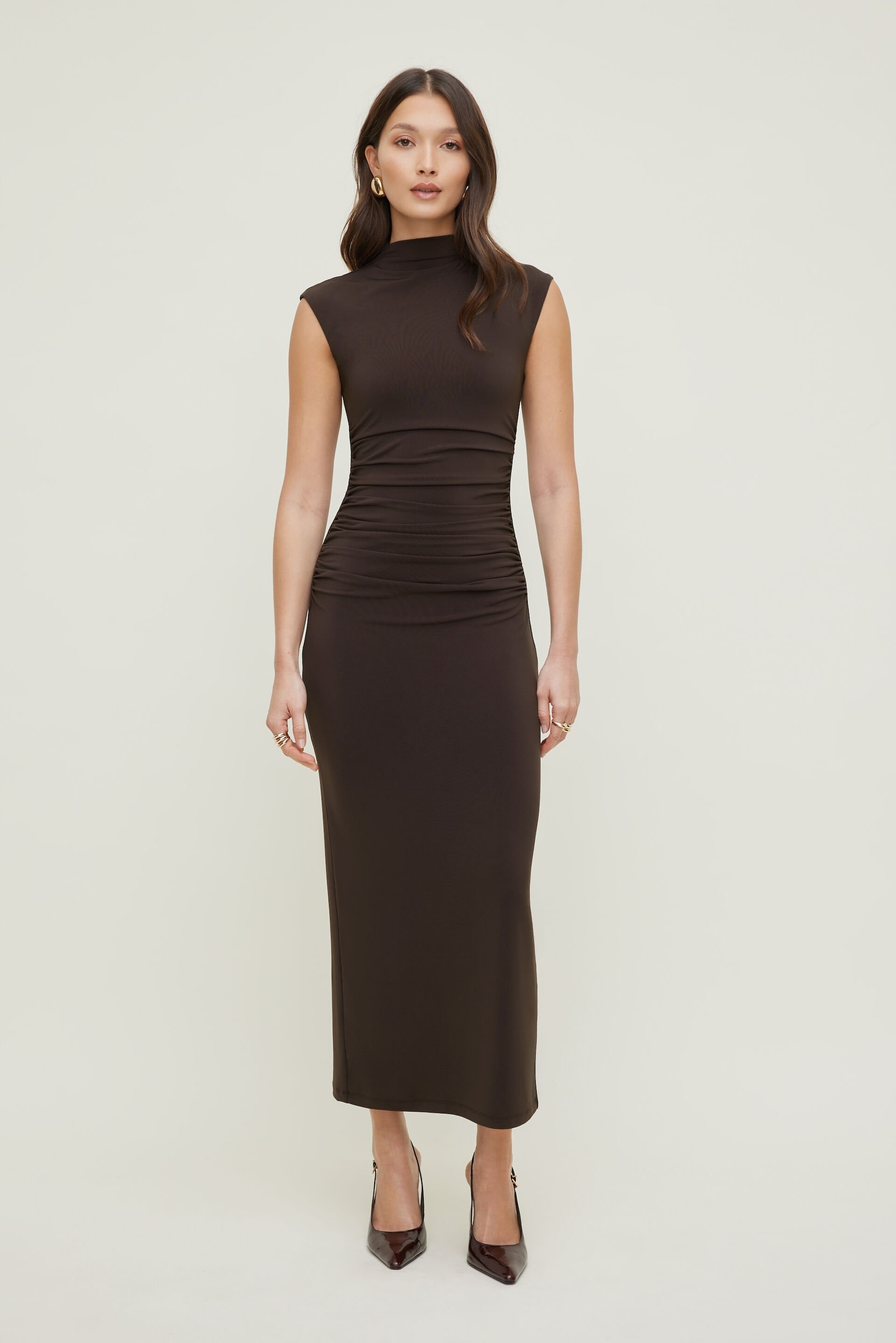 Robe maxi sculptante à col montant Bria
