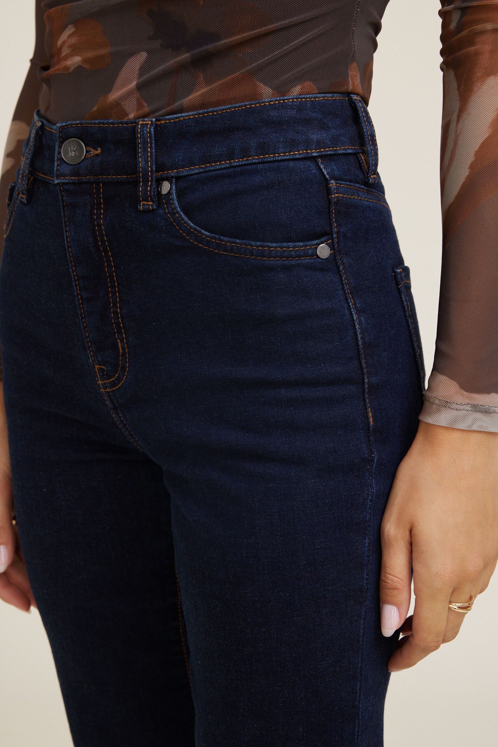 Jean extensible semi-évasé à taille haute Elodie