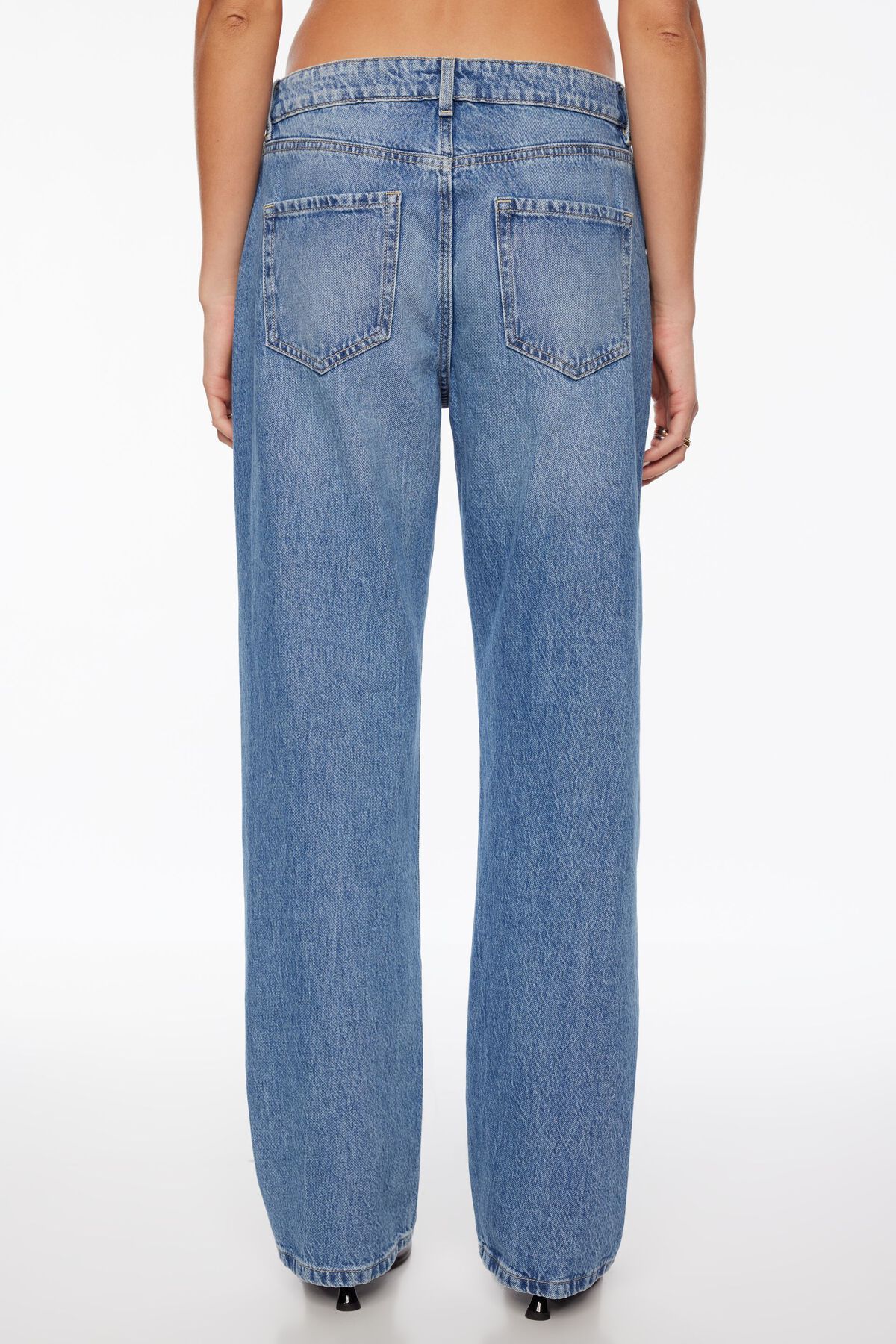 Dynamite Mika Relaxed Straight Mid Rise Jeans. 3
