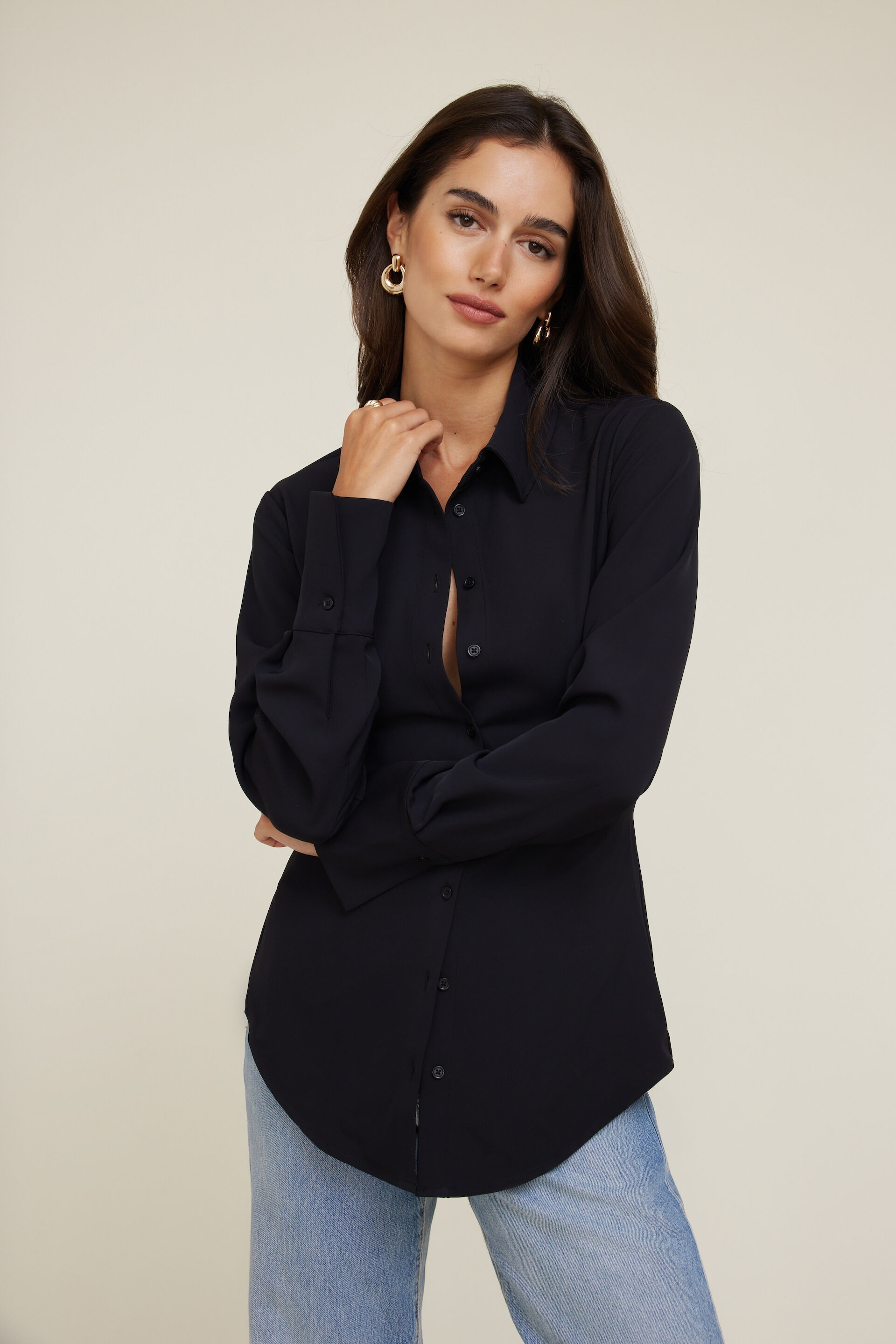 Blouse fluide à taille cintrée