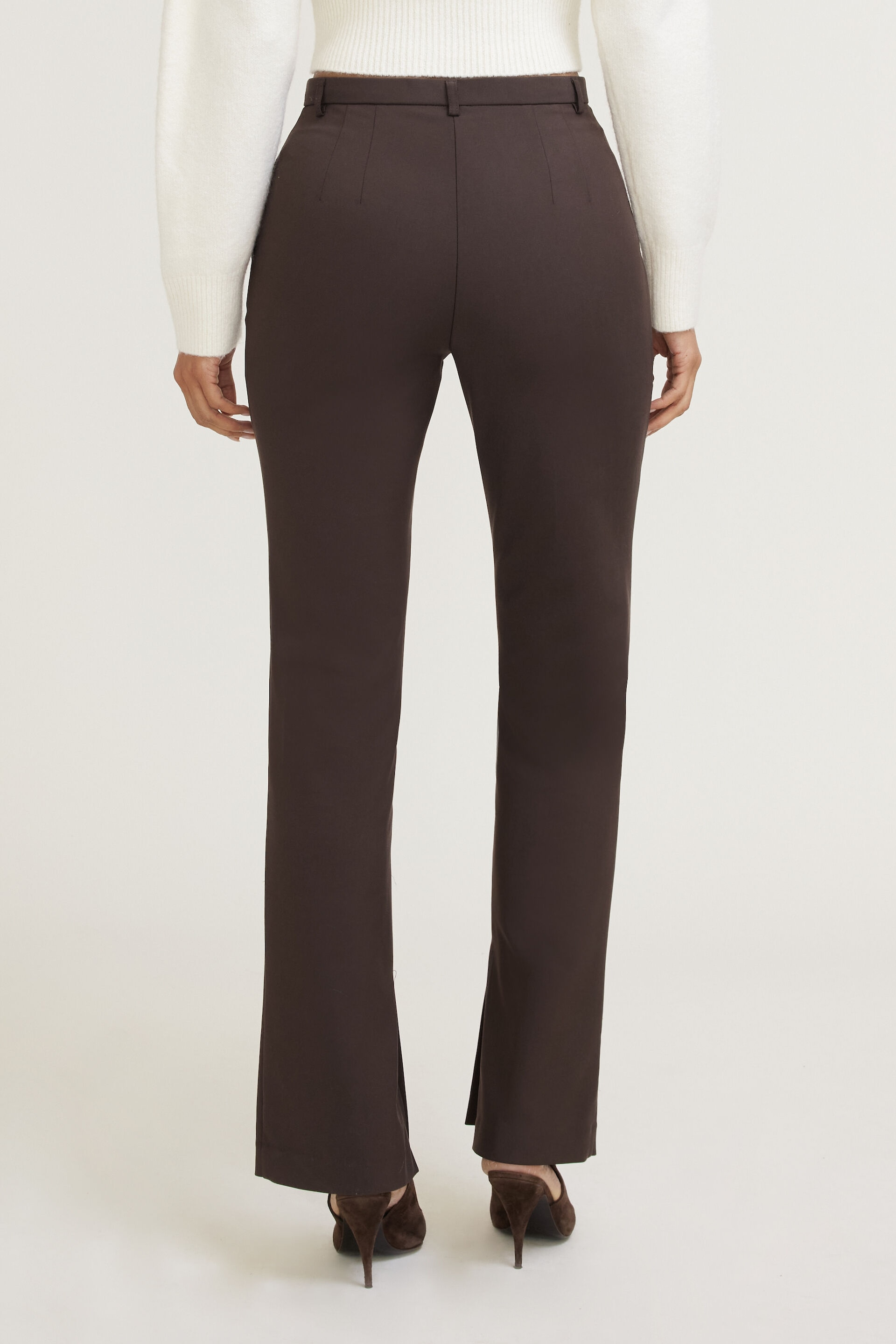 Pantalon à jambe ajustée taille haute