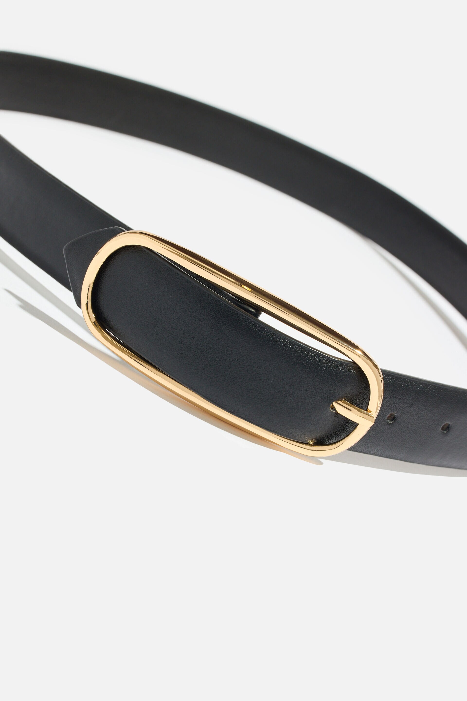 Oval Slim Faux Leather Belt