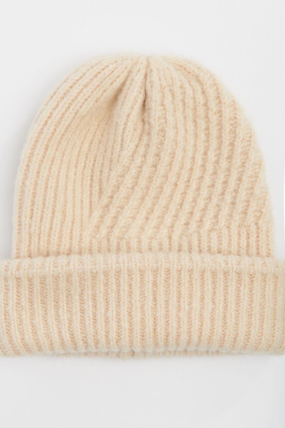 Dynamite Cable Knit Tuque. 4