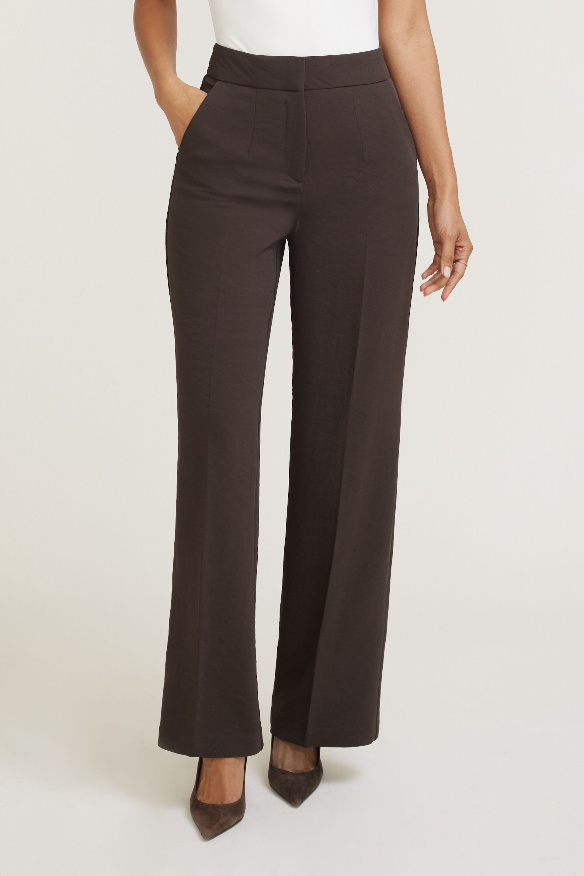 Yasmin Airflow Straight Leg Pants