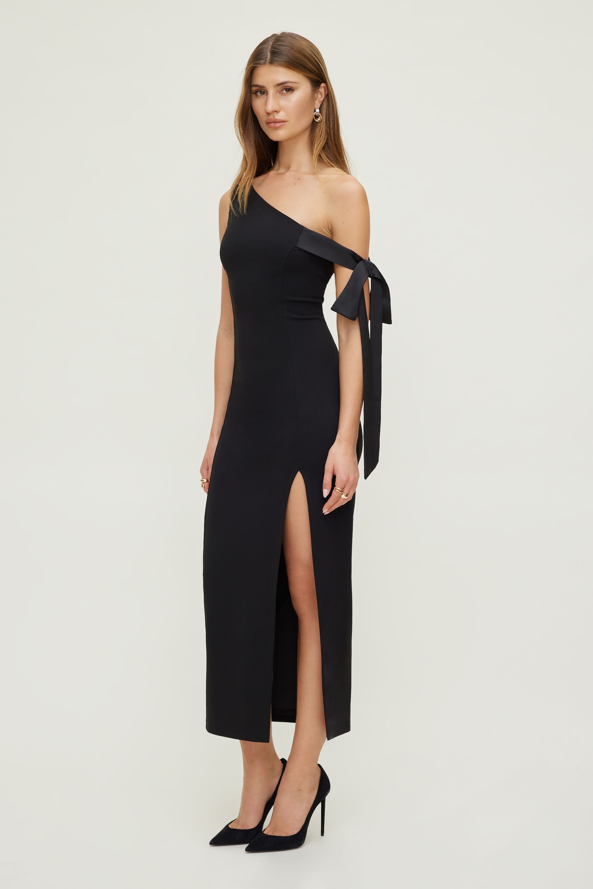 Off Shoulder Bow Maxi Dress