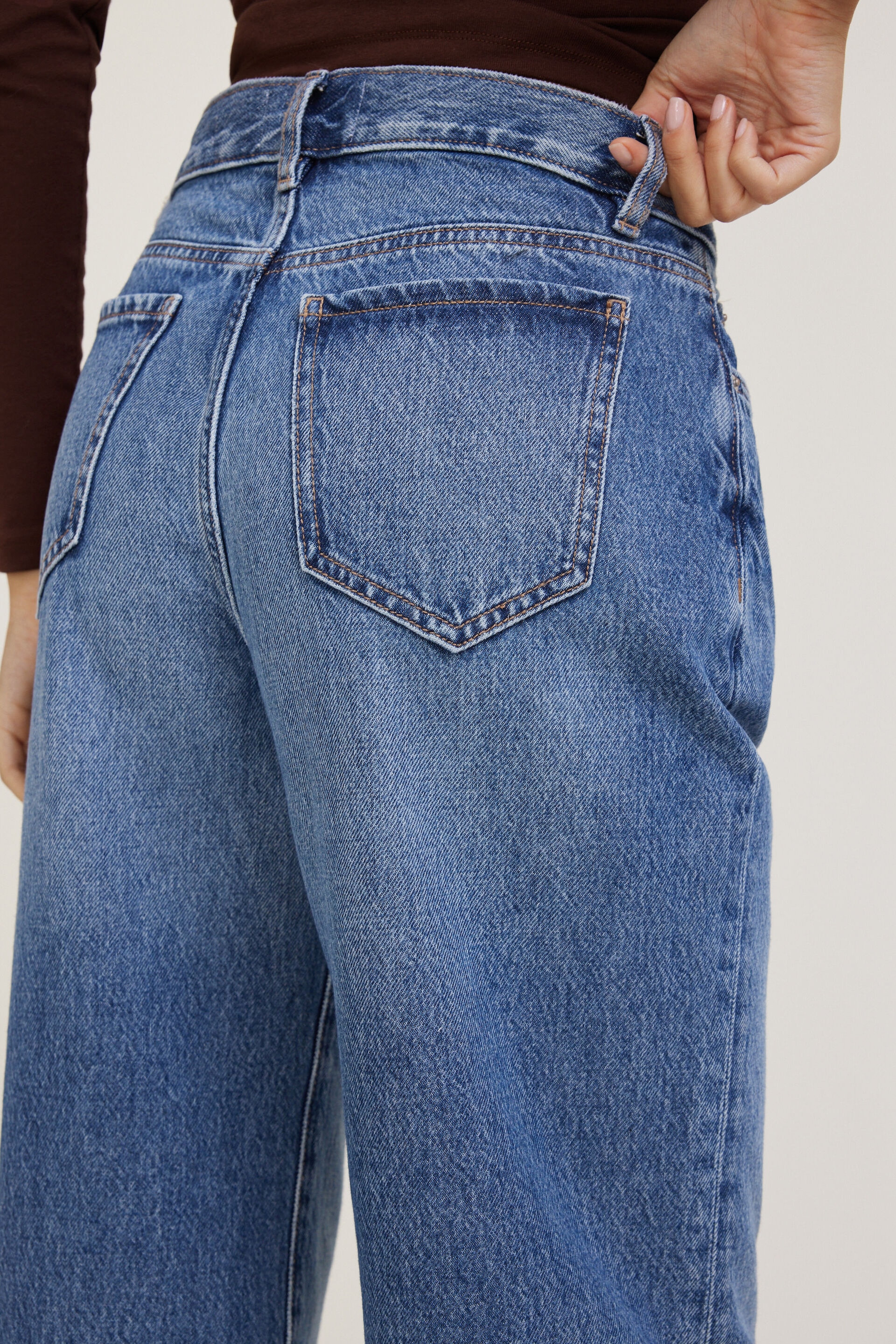 Sydney Mid Rise Baggy Fit Jeans