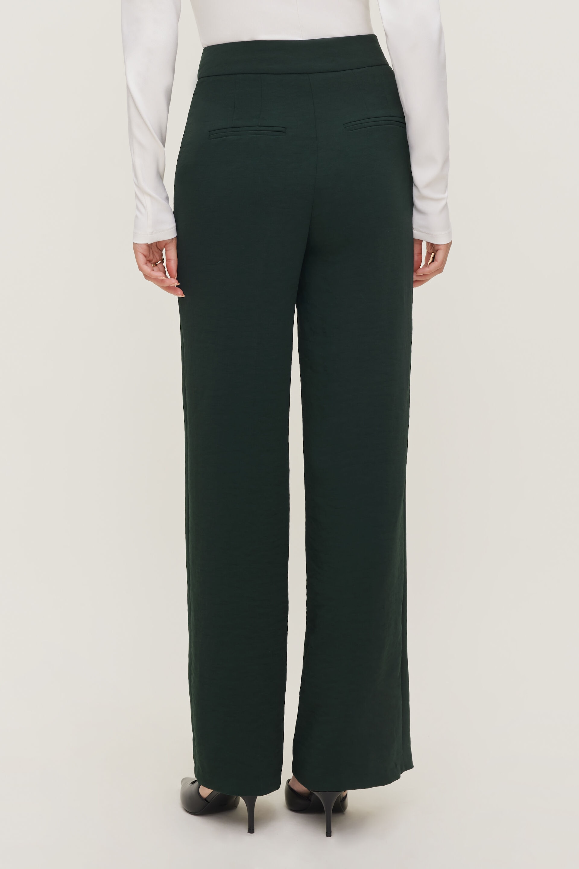 Yasmin Airflow Straight Leg Pants