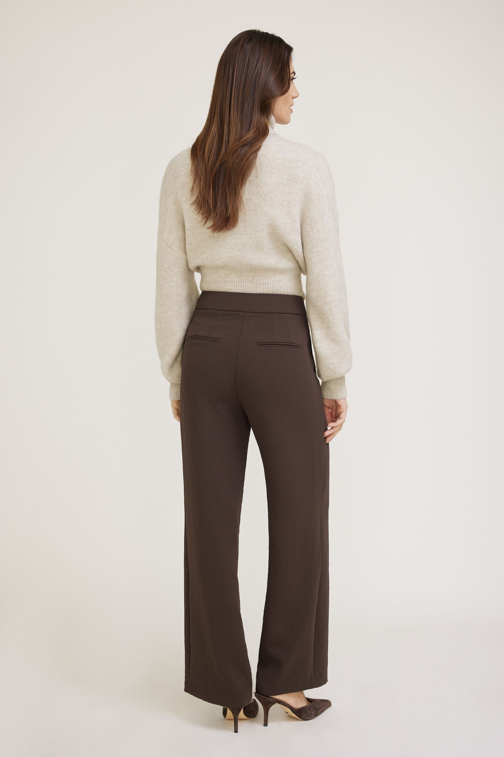 Yasmin Airflow Straight Leg Pants