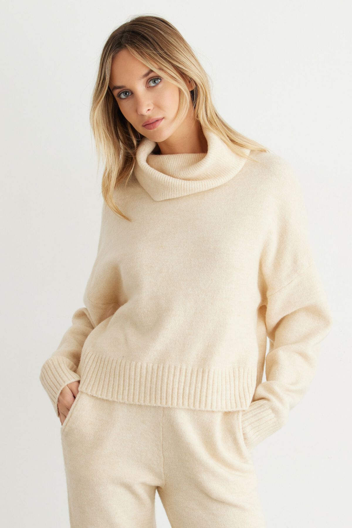 Dynamite Long Sleeve Textured Turtleneck Sweater. 3