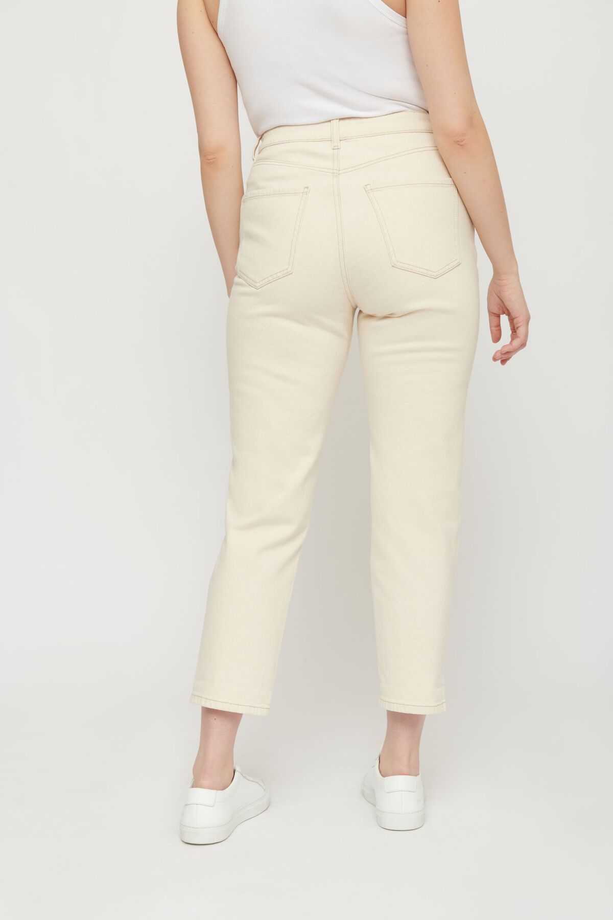 Dynamite Claudia Relaxed Mom Jeans - 1000625962V8