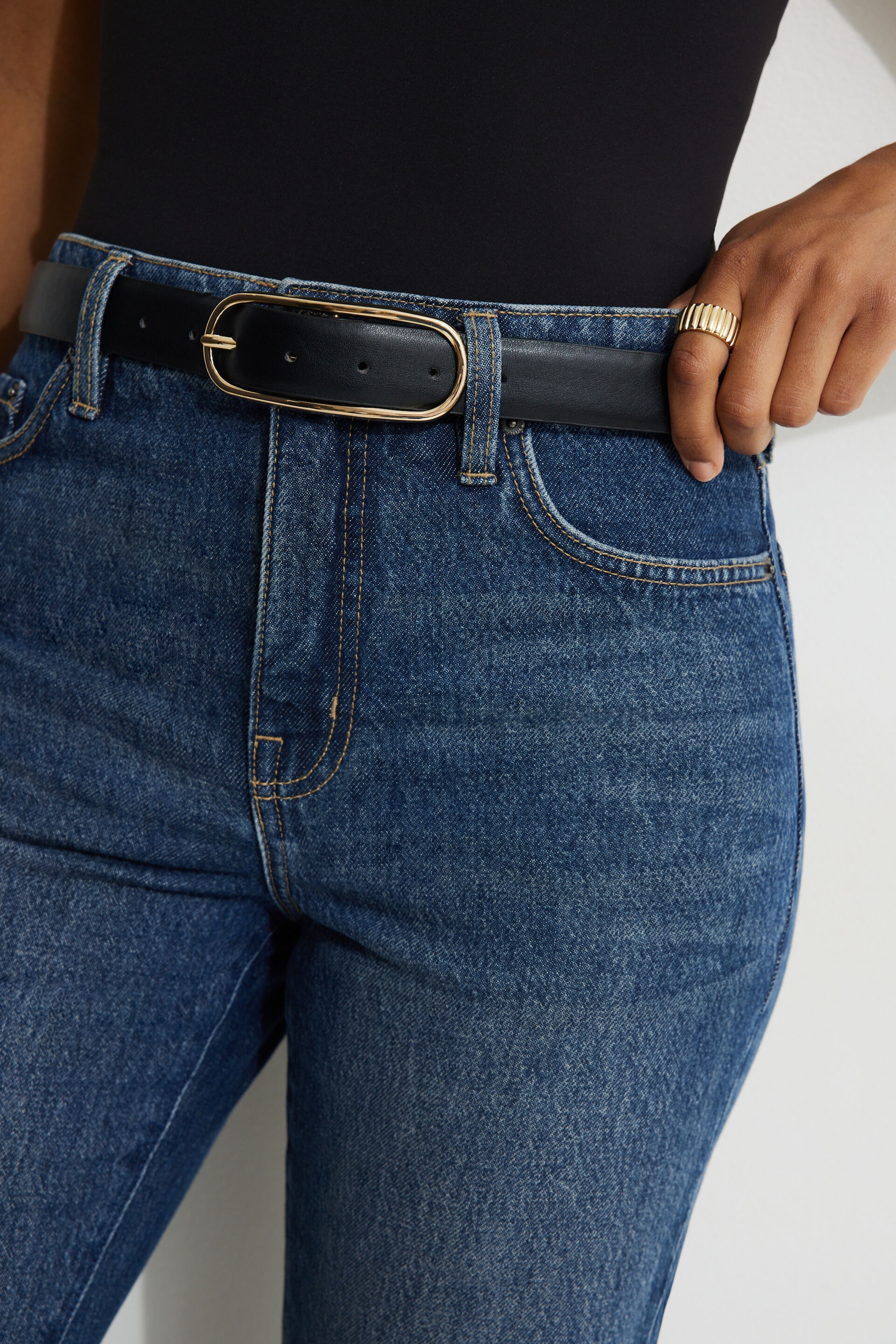 Oval Slim Faux Leather Belt