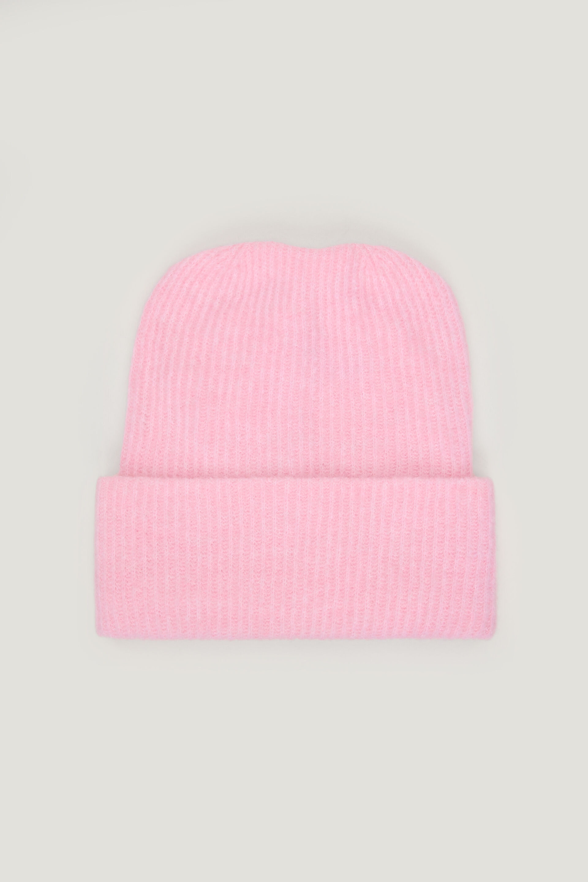 Tuque repliée en tricot