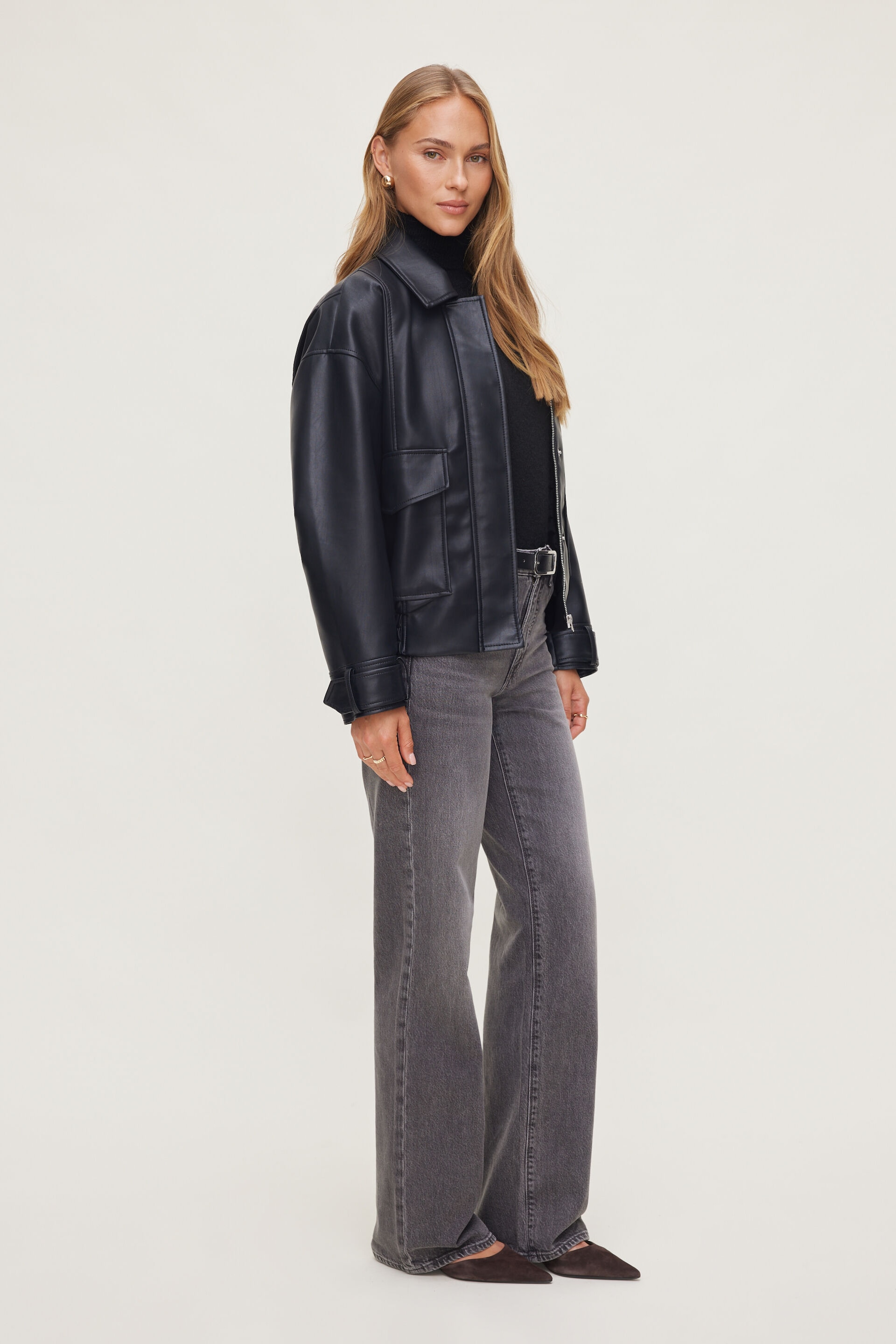 Jean Heidi à taille haute et jambe large