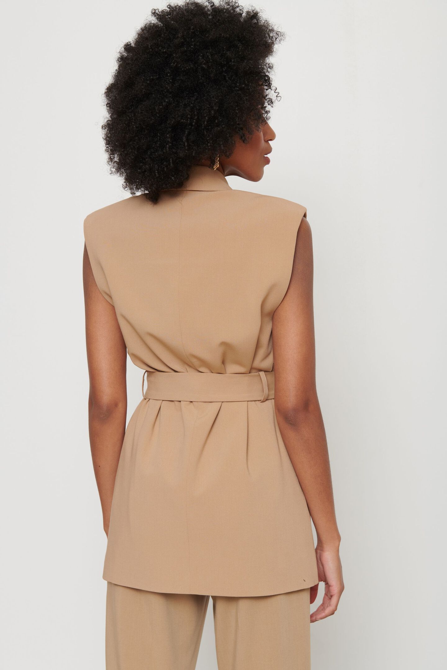 Billie Sleeveless Belted Vest Dynamite