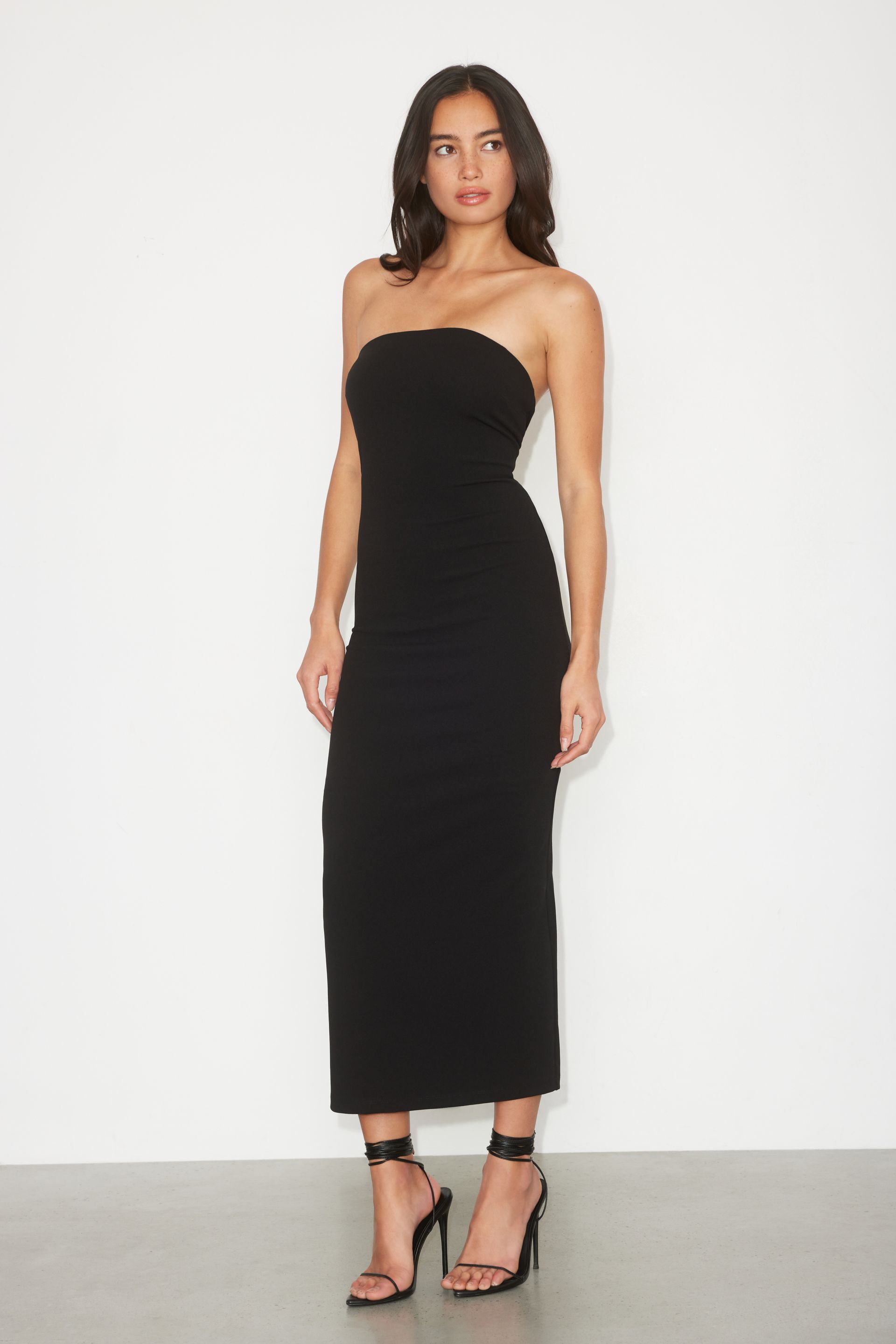 midi black tube dress