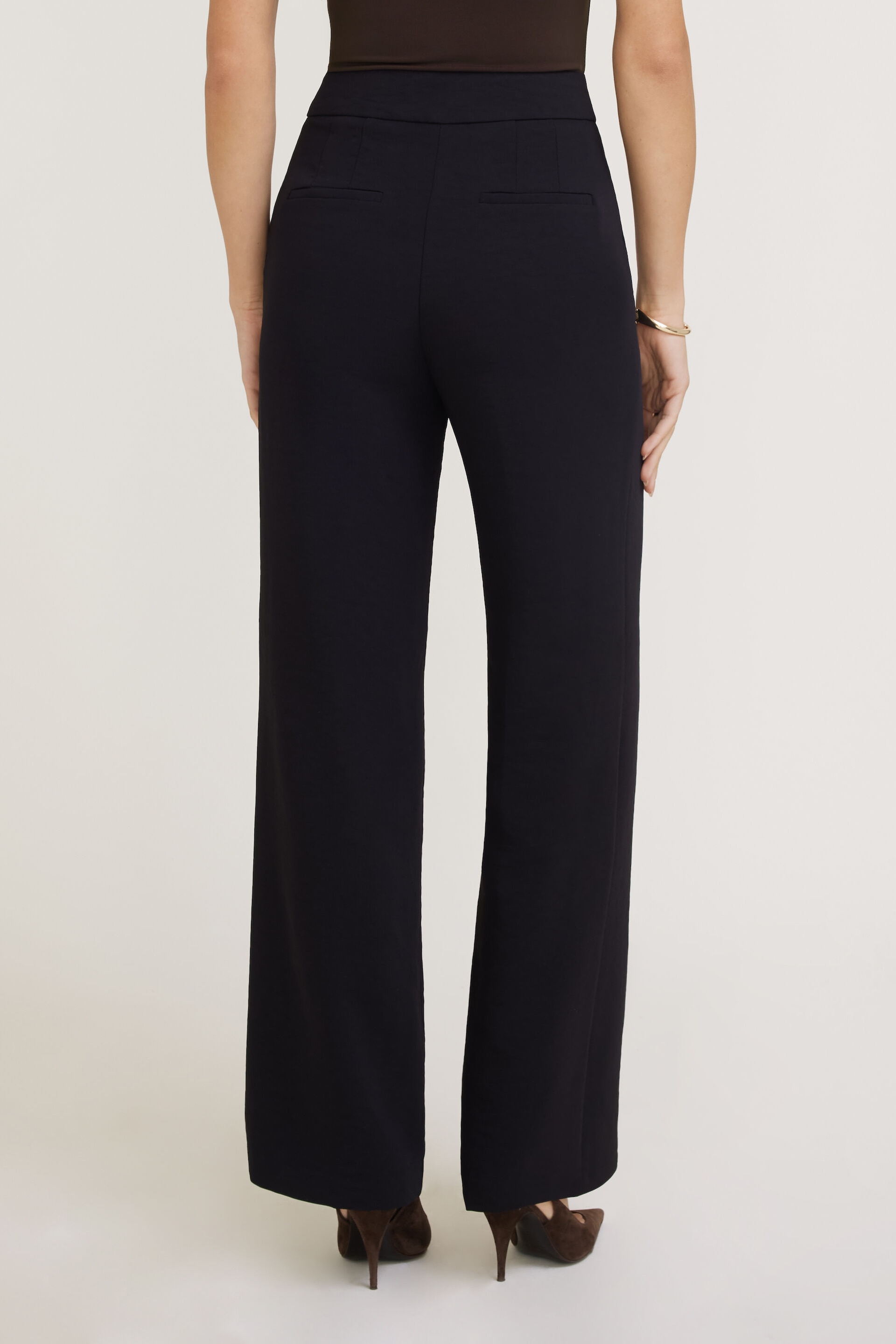 Yasmin Airflow Straight Leg Pants