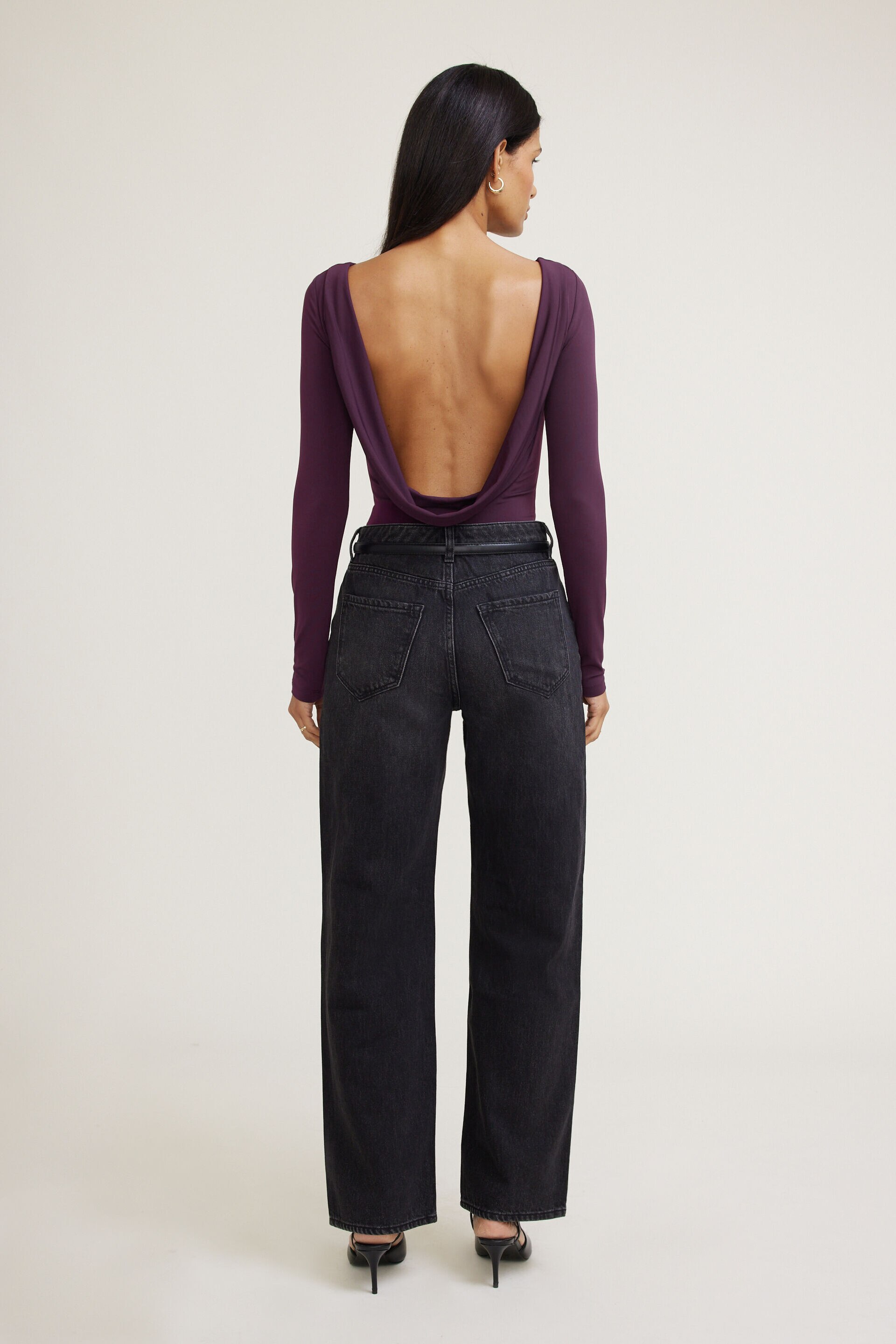 Justaucorps sculptant à dos châle