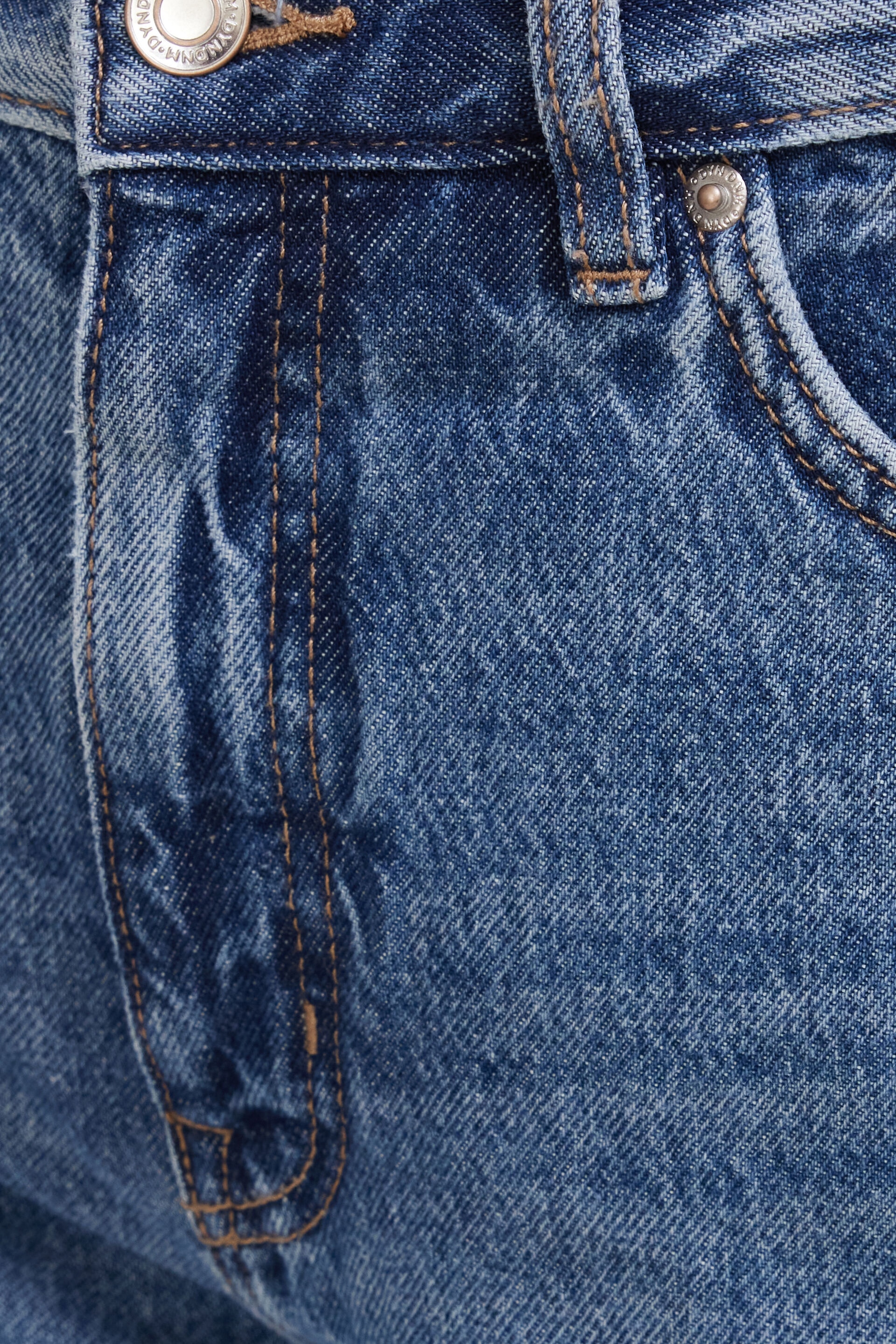 Sydney Mid Rise Baggy Fit Jeans