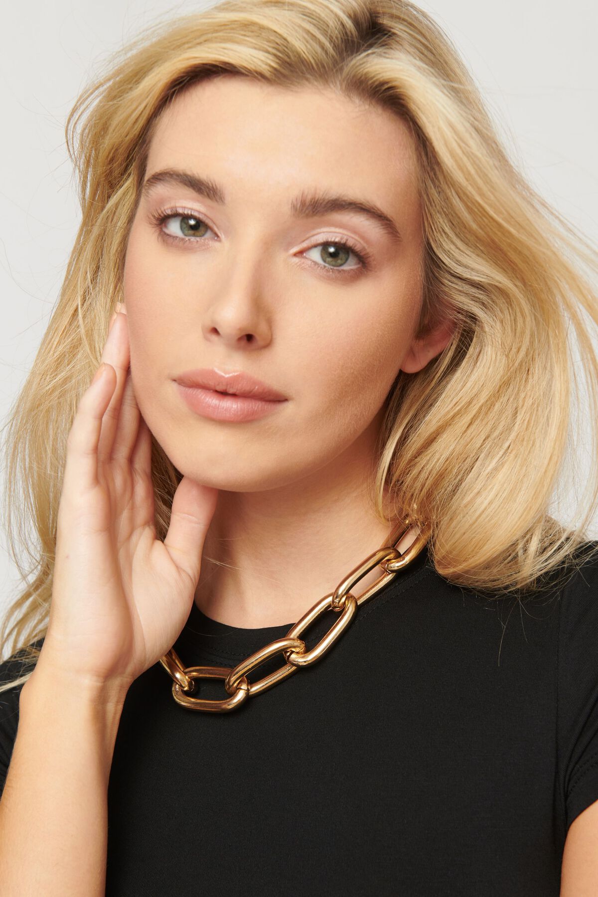 Dynamite Supersized Link Chain Necklace. 3 Dynamite Supersized Link Chain Necklace. 3