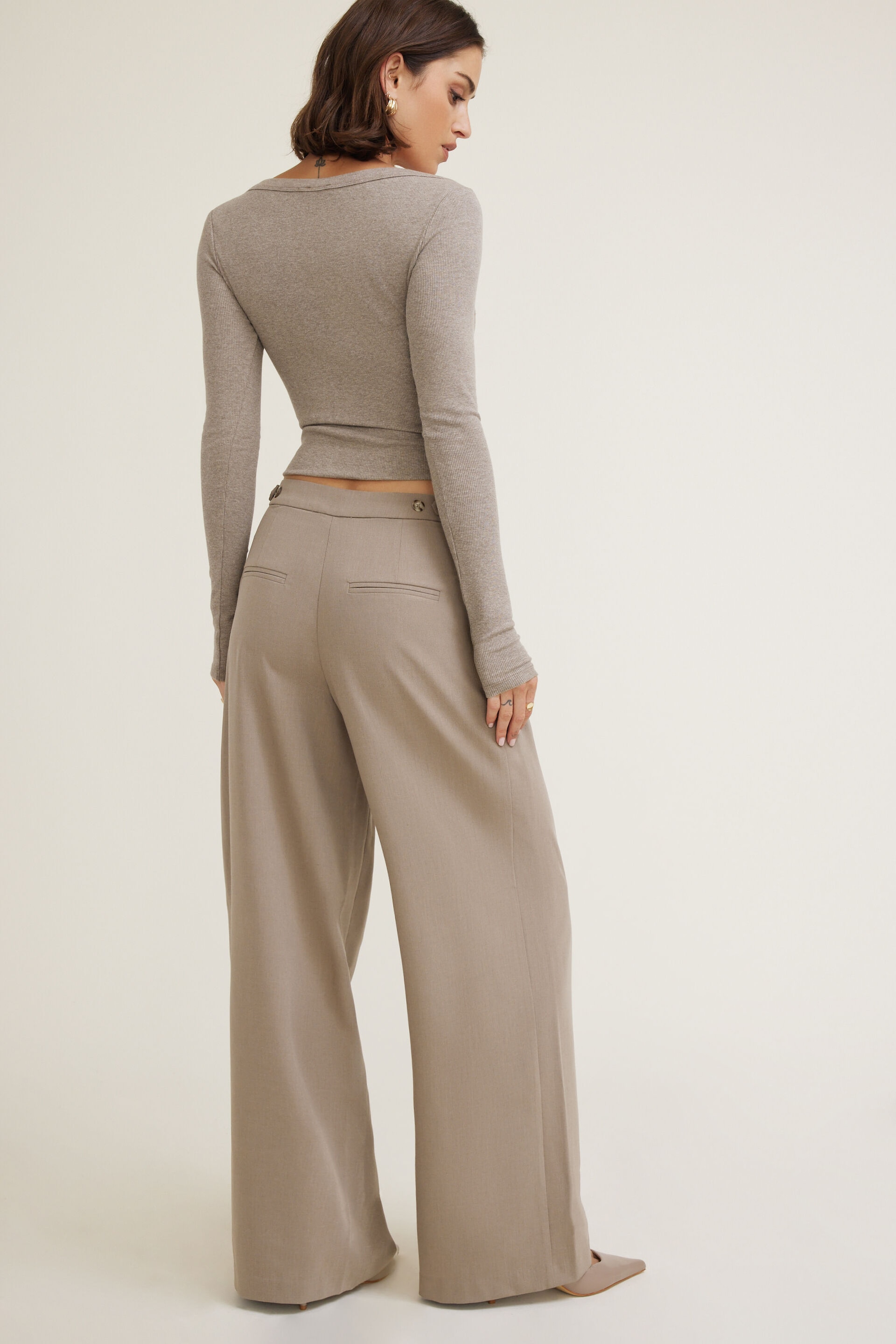 Leni Pleated Wide Leg Pants