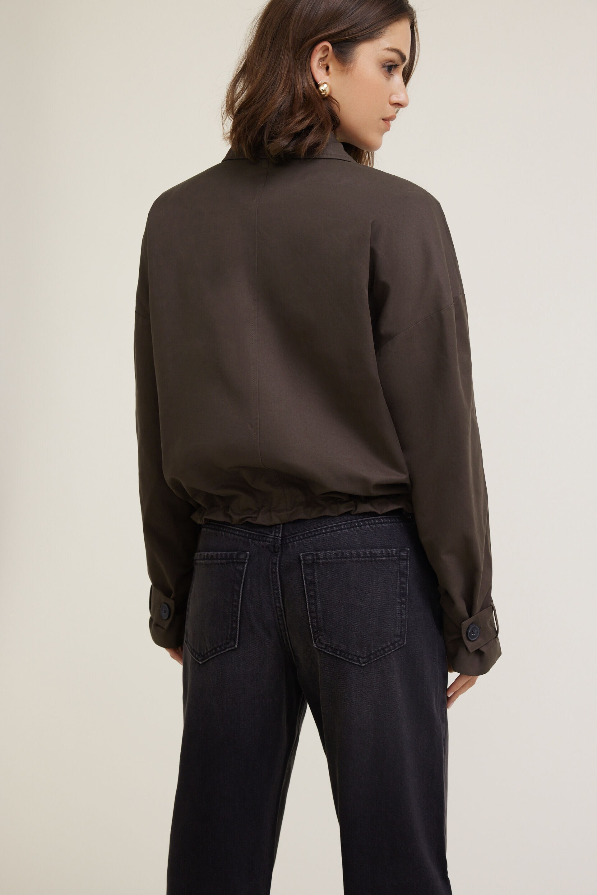 Trench court asymétrique