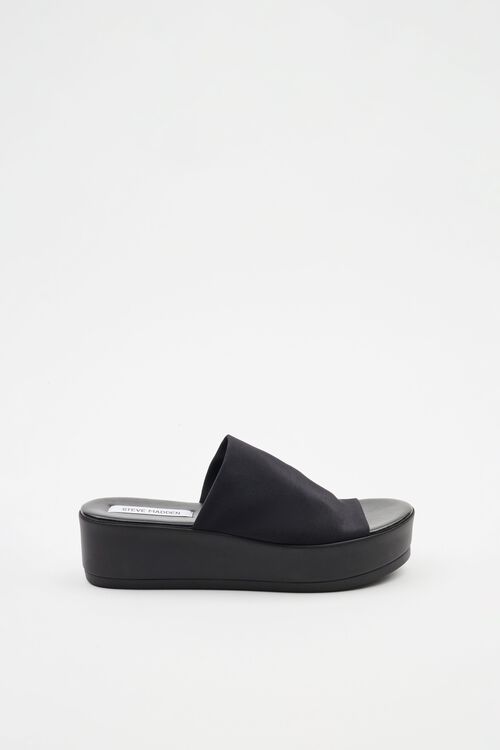 STEVE MADDEN Slinky Sandal Black Dynamite