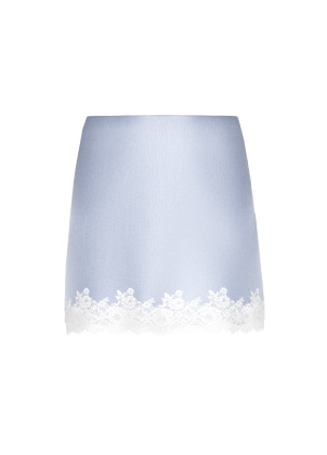 Minijupe bleue en satin.