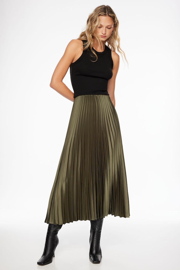Laure Pleated Maxi Skirt Green Dynamite